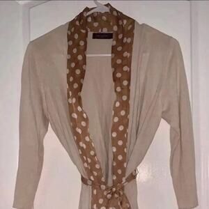 The limited Small light sweater